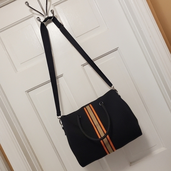 Somewhere Haute Satchel/Crossbody Black Bag, Athlesuire, Casual, Lightweight - Picture 6 of 10